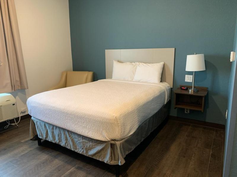 Candlewood Suites Pecos By Ihg Экстерьер фото