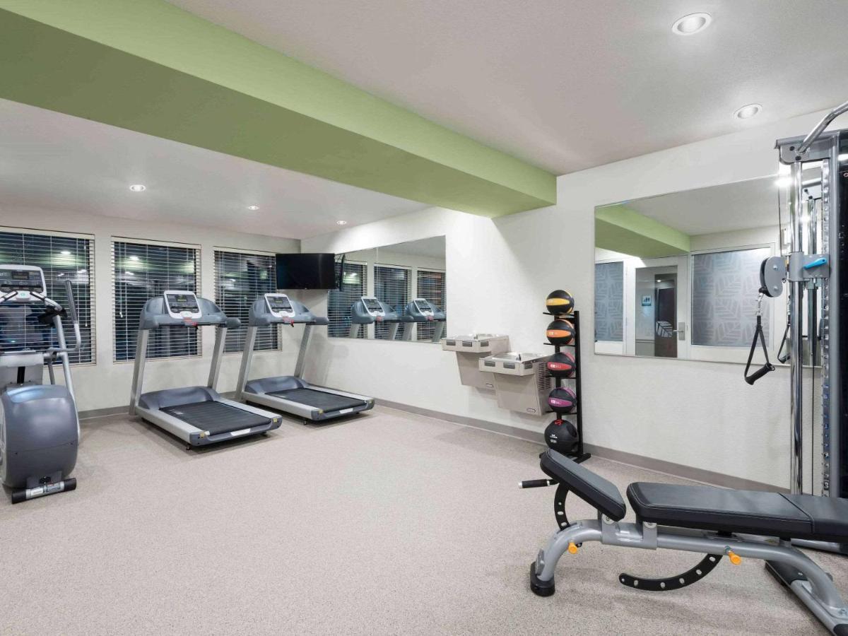 Candlewood Suites Pecos By Ihg Экстерьер фото